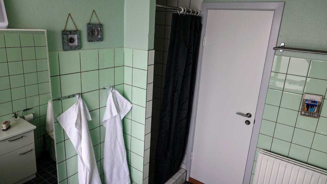 2 Rooms, Private Kitchen, Bathroom, And Garden. Århus Kültér fotó